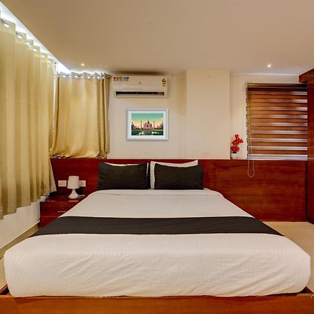 Hotel O V3R Residency Bangalore Esterno foto