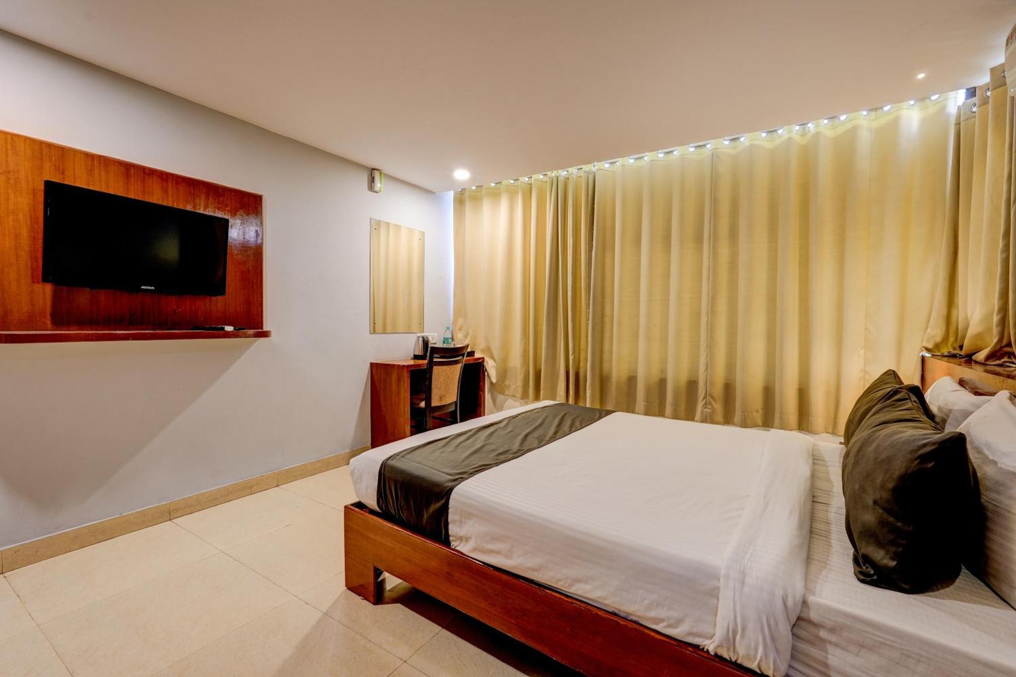 Hotel O V3R Residency Bangalore Esterno foto