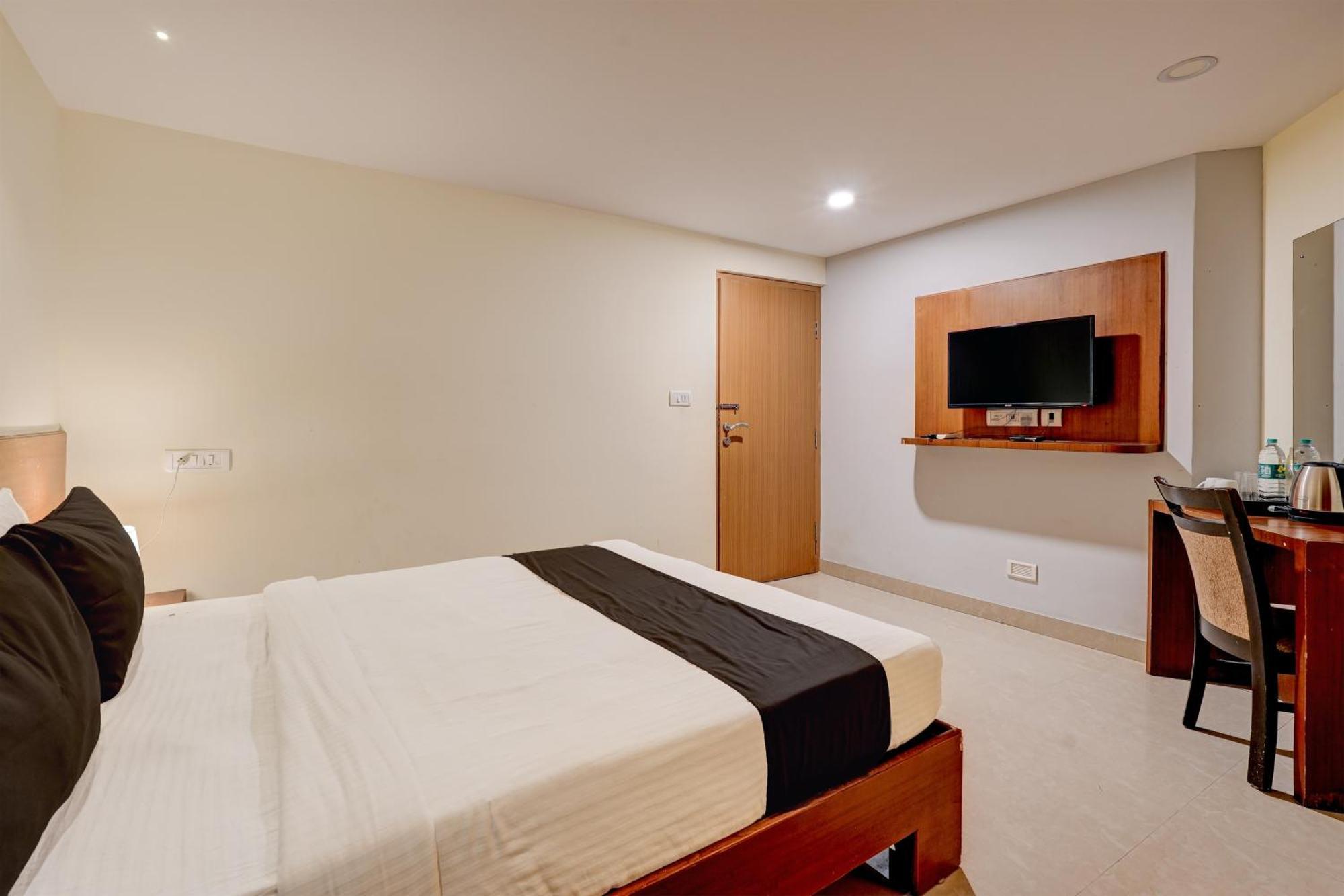 Hotel O V3R Residency Bangalore Esterno foto
