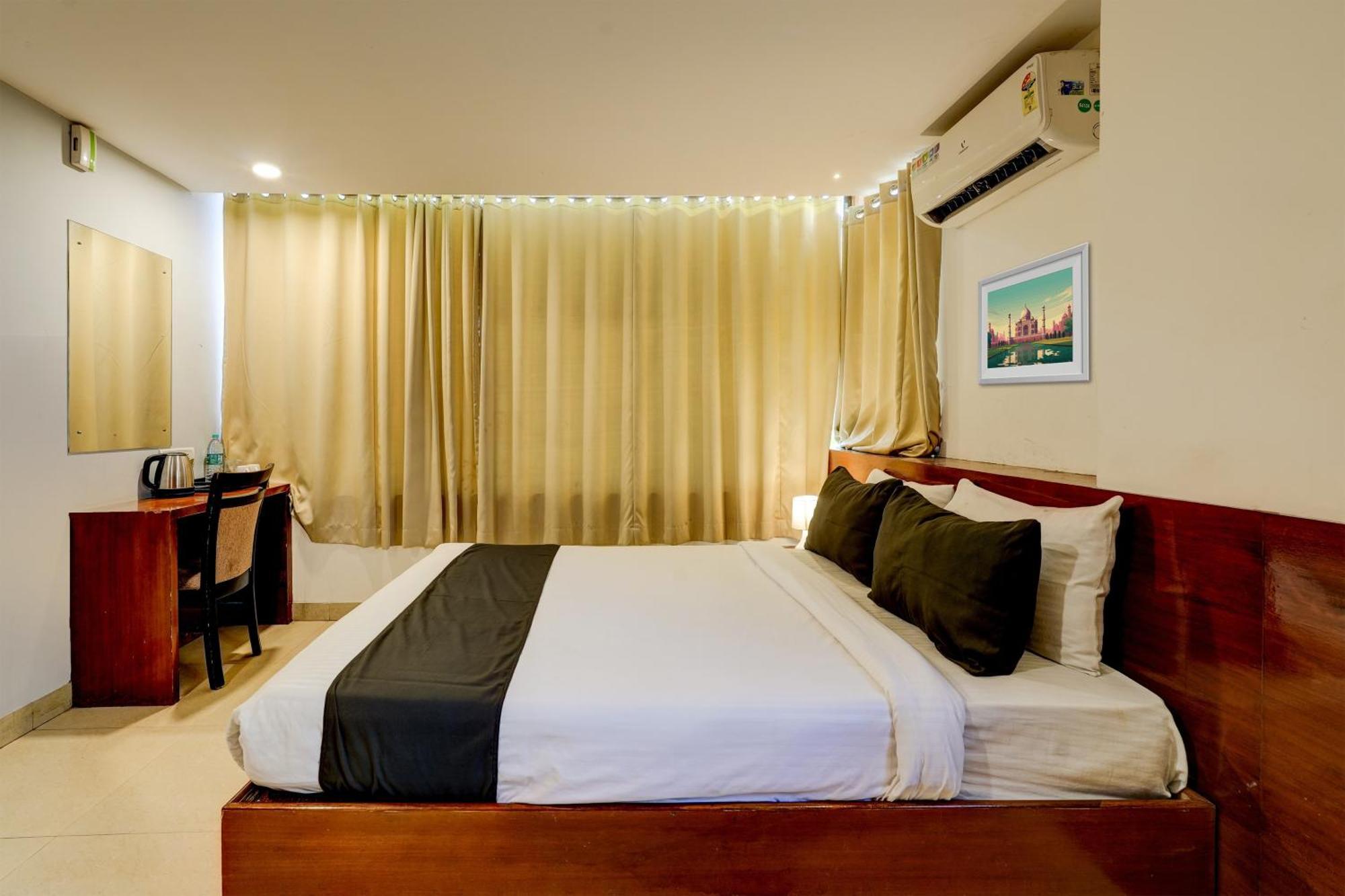 Hotel O V3R Residency Bangalore Esterno foto